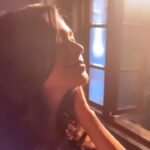 Mugdha Chaphekar Instagram – Mantra for Magic Monday: Be guided by gratitude. Let it be your spirit… every day, every moment, and see the magic… miracles happen ✨✨
#love #magic #monday #favourite #day #mugdha #miracle #goodmorning #morning #reels #positivevibes #beautiful #vibes