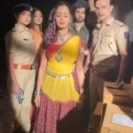 Mugdha Chaphekar Instagram – WARNING ❗️
 @zeetv par Basanti Gang ka red alert!
Aap bach nahi sakte. Ye gang aapko Har Roz Raat 9 baje #kumkumbhagya dekhne par majboor kar degi. 
Jo Nachega wohi Bachega 
.
PS: इस रील के सभी पात्र पागल हैं।

#Basanti #Alert #kumkumbhagya #reels #mugdhachaphekar #reelsinstagram #reelitfeelit #fun #dance #bollywood #crazy
