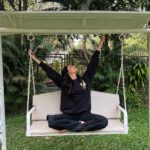 Munira Kudrati Instagram - A good day filled with ALOT of downtime, positivity, dancing, reading , going to the beach, watching the sunset, eating chocolate, having fruitful conversations with everyone and shooting after a long time! Madh Island