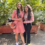 Munira Kudrati Instagram - The bajwa sisterssss ❤️ We dont always fight with Neha 😂…haina ? @urmimala9427 . . #bhagyalakshmi Film City, Goregaon