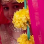 Munira Kudrati Instagram - I think a nathni makes everything beautiful . 🎥 @ankitbhatia14 Makeup @surya2226 Hair @pinkygiri69 . . . . . . . #bhagyalakshmi #bridalmakeup #bridal #bridallehenga #bridedress #instagood #instagram #reels #reelsinstagram #explorepage #explore #fyp Mumbai, Maharashtra