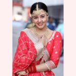 Munira Kudrati Instagram - I have so many pictures in this , that I just have to post them🤭☺️ 📸 @pappu.gupta.549 Makeup @surya2226