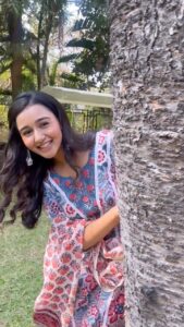 Munira Kudrati Instagram - Dil toh uda uda re aasman mein baadlon ke sang 🌥️ Outfit @jaipuriadaah 🫶🏻 Dance choreography @niraj_patel_06 . . . . . . . . #dance #dancereels #dancevideo #bollywoodsongs #bollywooddance #semiclassical #indian #bhagyalakshmi #reels #reelsinstagram #reelsvideo #reel #reelsindia #instagram #instagood #kurti #kurtis #kurtiset #explore #explorepage #fyp #fypシ Mumbai, Maharashtra