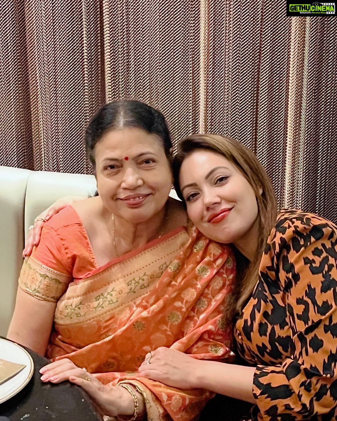 Munmun Dutta Instagram - Mommy’s girl ❤️ . . #birthdaycelebration #momsbirthday #aboutlastnight #munmundutta