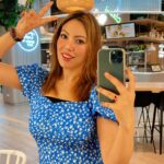 Munmun Dutta Instagram - Tried these mirror selfies 🤳