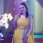 Munmun Dutta Instagram - ❤️❤️ . . #munmundutta #picturesoftheday #postoftheday #festivewear #festivevibes #tmkoc #diwalivibes #diwalioutfit #indianwear #traditionalwear #behindthescenes #behappy #shootlife #workmode
