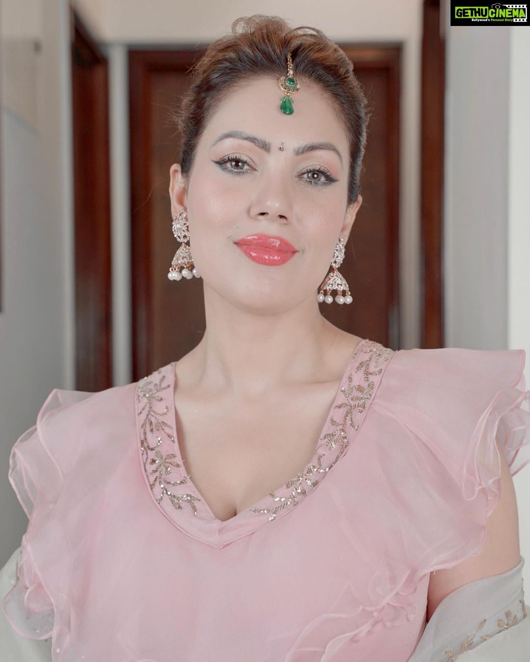 Munmun Dutta Instagram тау ёяшк Outfit Kiyanaswardrobe