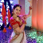 Munmun Dutta Instagram - ❤️❤️ . . . #munmundutta #postoftheday #picturesoftheday #shootmode #tmkoc #performance #traditional #festivewear #festivevibes #bengali #bengal