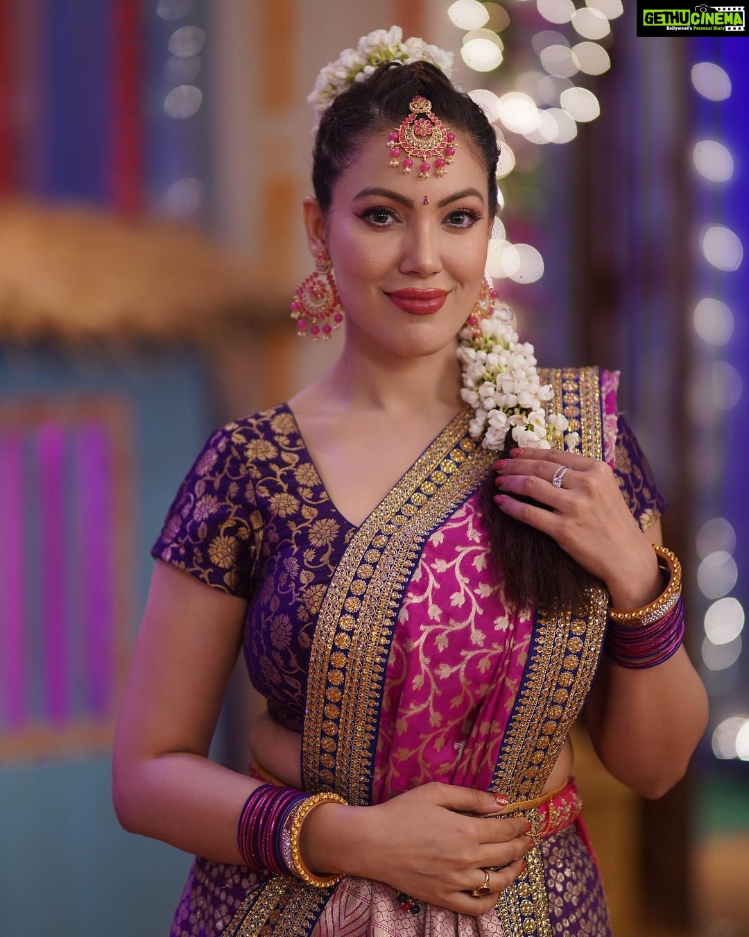 Munmun Dutta Instagram - Janmashtami shoot .. . . . #munmundutta #festivevibes #behindthescenes #tmkoc #lookbook #shootlife