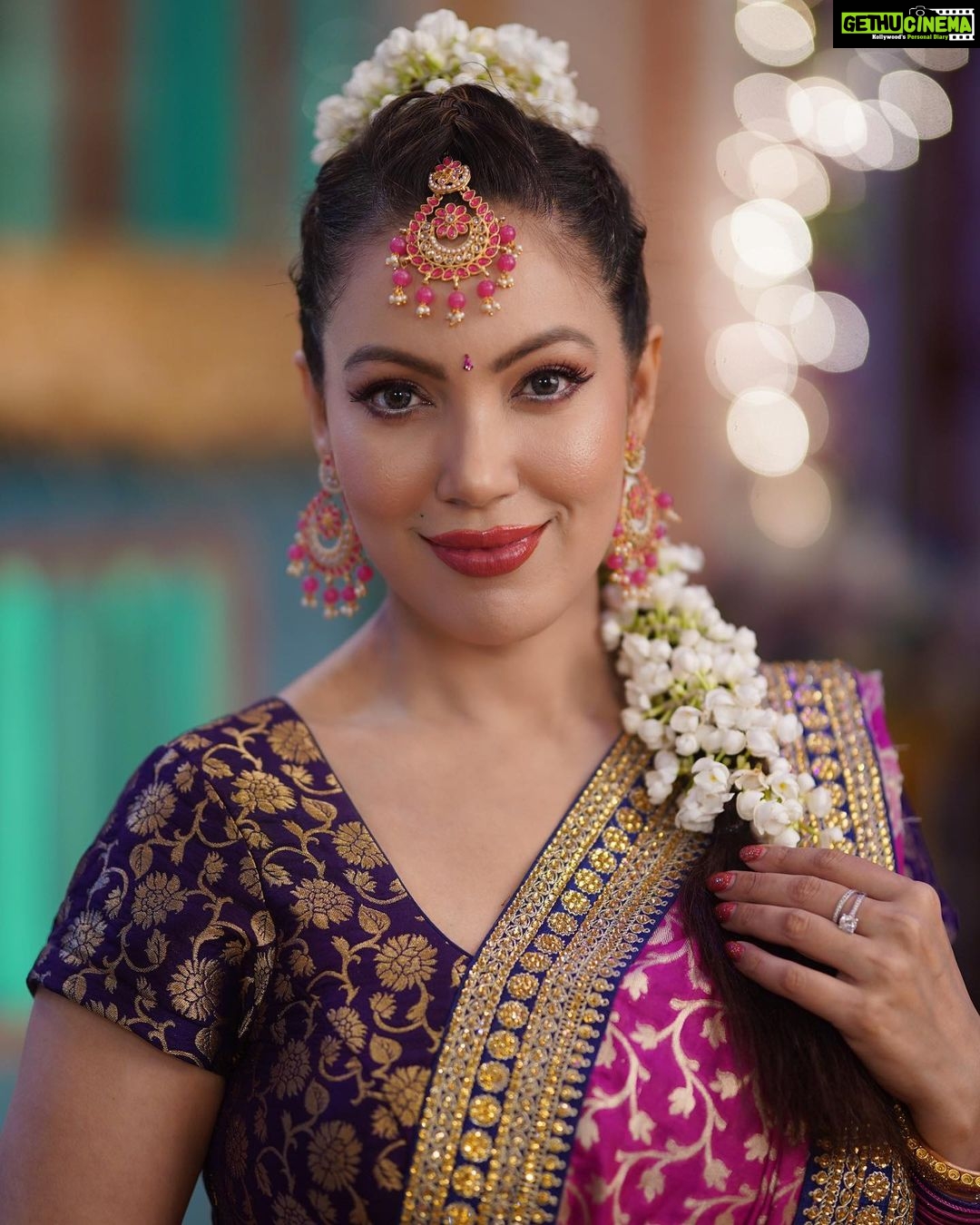Munmun Dutta Instagram - Janmashtami shoot .. . . . #munmundutta #festivevibes #behindthescenes #tmkoc #lookbook #shootlife