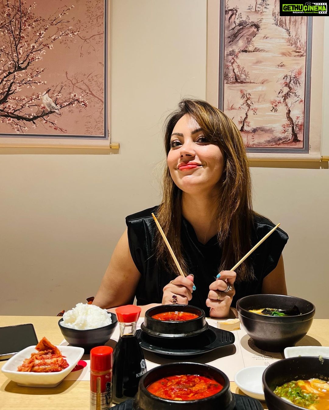 Munmun Dutta Instagram - Give me some korean and japanese food and you’re my best friend 🥹🥰 🤝 . . #koreanfood #japanesefood #foodlover #foodislife #munmundutta #southeastasianfood #foodstagram