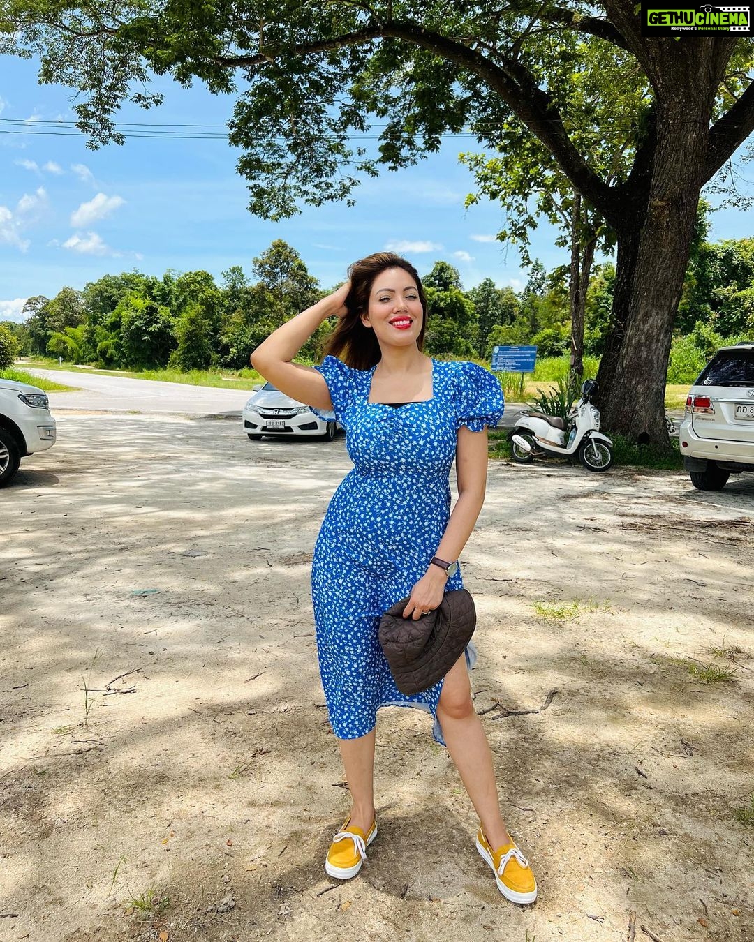 Munmun Dutta Instagram - From visiting one of most visited temples in the country, Wat Phra That Doi Suthep to visiting the tribal village of Long Neck Karen to the serene Huay Tung Tao Lake , cramping up my day with as much places to visit as possible in a small amount of time . . . . . #chiangmai #thailand #travel #solotrip #munmundutta #girltraveler #dametraveler #sheisnotlost #southeastasia #longneckkaren #watphrasingh #doisuthep #travelingram #thailandtravel #chiangmaitrip #monk #maerim #huaytungtao Doi Suthep, Chiang Mai, Thailand