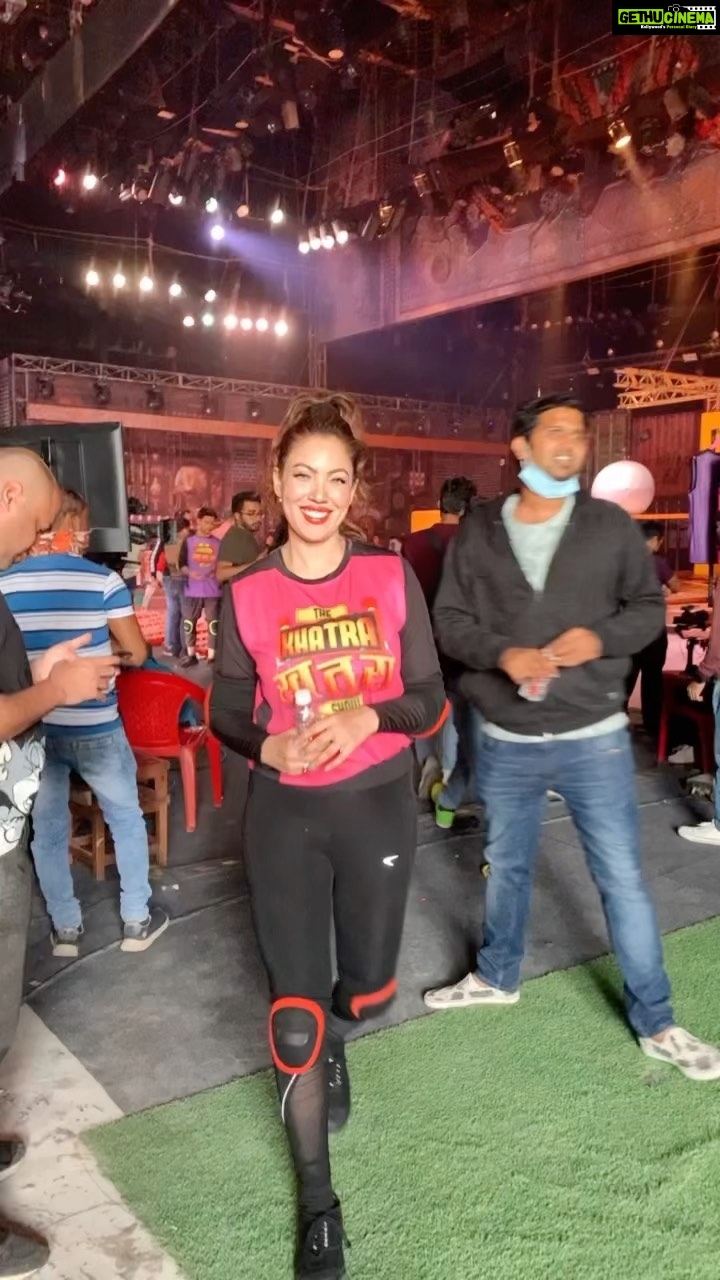 Munmun Dutta Instagram - Snippets of the day from the shoot of The Khatra Khatra show.. . . . #reels #reelsinstagram #minivlog #thekhatrakhatrashow #munmundutta #reelitfeelit