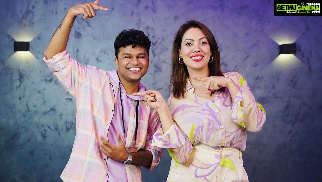Munmun Dutta Instagram - AND THIS HAPPENED ❤️ . A super duper exciting collaboration with the immensely talented @sagar_bora just happened. . Our reel is coming out tomorrow and it’s going to be another BANGER ⚡️ ⚡️ Get ready to make your reels on the dance choreographed by the man himself 💕 . Can you guess which song will it be this time ??? 🤔