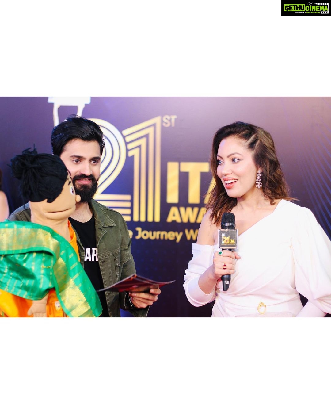 Munmun Dutta Instagram - Photo dump from ITA awards red carpet ❤️ . . . #aboutlastweek #itaawards #itaawards2022 #redcarpet #redcarpetfashion #awardsnight #munmundutta #postoftheday