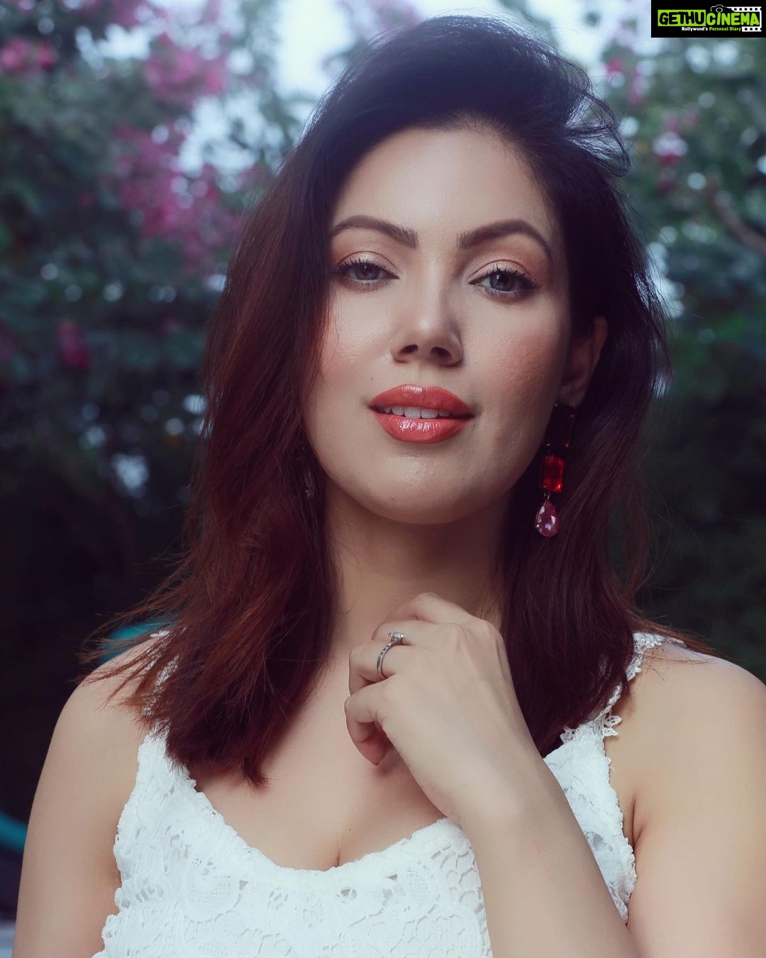 Munmun Dutta Instagram Gethu Cinema