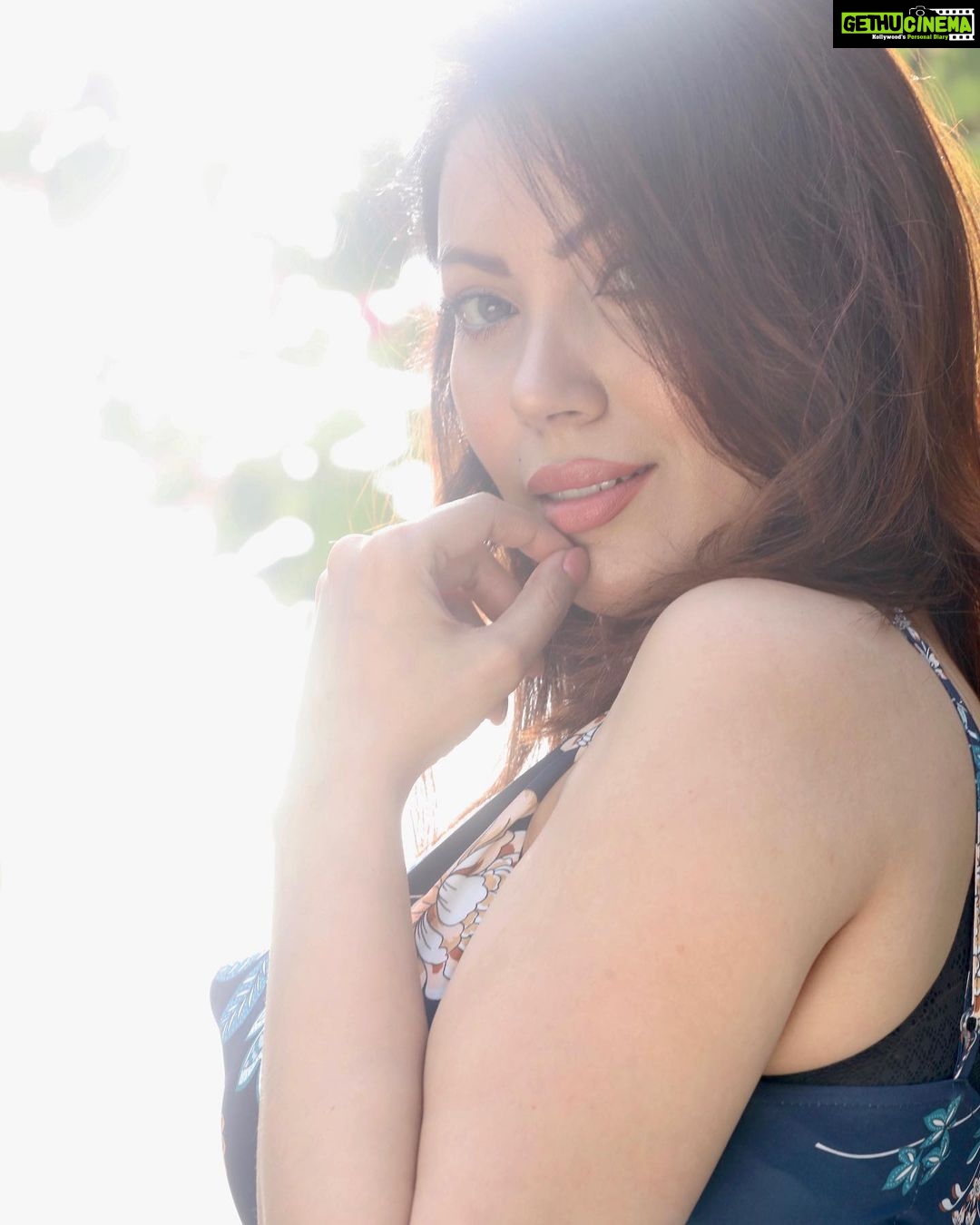 Munmun Dutta Instagram - This year may have thrown more than what you had planned for but you still made it โค๏ธ๐.. . . . ๐ธ @photographer.sandy . #postoftheday #munmundutta #yearend #thoughtoftheday #positivevibes #selflove