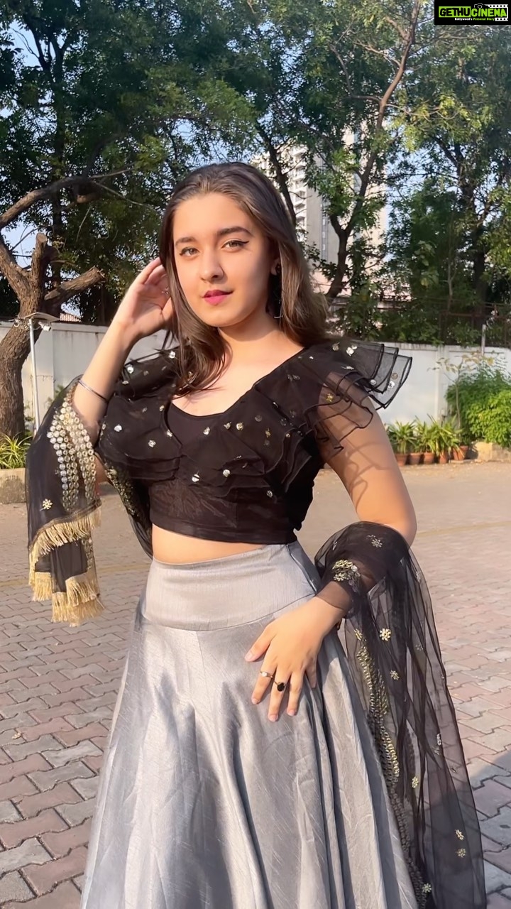 Naisha Khanna - 29.9K Likes - Tere naina 👀✨