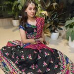 Naisha Khanna Instagram – festive season🥳🫶🏻✨
#navratri2022