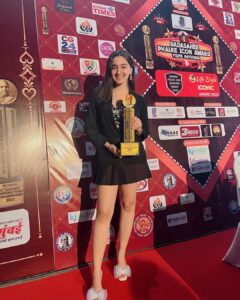 Naisha Khanna Instagram - Best Child Actor.♥️
Thankyou everyone for the support. ✨ 
#DadaSahebPhalkeAward #Dadasahebphalkeawards2022 #DPIAF
