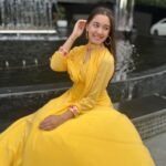 Naisha Khanna Instagram – tere sang ishq taari hai,
tere sang ek khumaari hai,
tere sang chaiyn bhi mujhko,
tere sang bekaraari hai. 🧸💛