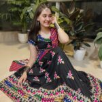 Naisha Khanna Instagram – festive season🥳🫶🏻✨
#navratri2022
