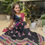 Naisha Khanna Instagram – festive season🥳🫶🏻✨
#navratri2022