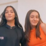 Naisha Khanna Instagram - Girlie stole my jacket.🖤🤝🏻 #reels #reelsinstagram #explorepage #trending #partyanimal #viral