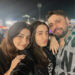 Naisha Khanna Instagram - New Year with my loves!🤍🧿