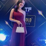 Naisha Khanna Instagram - Such a great pleasure to be at the @iconicgoldaward last evening! Thankyou for the invite.✨🥂 Sahara Star Hotel. Mumbai