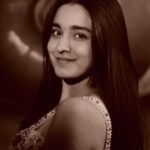 Naisha Khanna Instagram – all the desi vibes