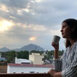 Nanditha Jennifer Instagram - Good evening 😊 . . #enjoying #the #climate #greentea #cool #love #blessed #sky #actress #jenniferr252 #film #shooting #instagram #instadaily #thankyou #jesus #coimbatore #saravanampatti