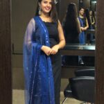 Nanditha Jennifer Instagram – In a world full of trends, I want to remain a classic.🖤💙
.
.
#blessed #beautiful #love #cute #black #blue #smile #actressjenniferr252 #celebrity #cinema  #instagram #instadaily #instagood #goodvibes #pictureoftheday #classy #thankyou #suntv #sunnetwork #mirror #happiness #vijaytv #newstart #newbeginning #fashionblogger @suntv @vijaytelevision