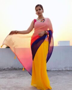 Nanditha Jennifer Instagram - summer glow 
.
.
Beautiful Saree by @sheelai_designs 
Polymer clay Jewellry @abbis_trending_collection 
.
.
#blessed #beautiful #love #cute #yellow #purple #pink #peach #violet #colorful #saree #blouse #actress #jenniferr252 #instagram #instagood #instadaily #sunset #jewellery #polymerclay #pearl #pictureoftheday #likeforlikes #cinema #thankyou #jesus #vijaytv fashionblogger