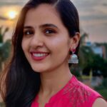 Nanditha Jennifer Instagram – Thank you @miss.scrunchiie for sending me this beautiful earrings. 
I really liked it so much, and wishing u more success to ur business. 💐
.
.
#beautiful #earrings #instagram #collaboration #actress #jenniferr252