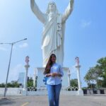 Nanditha Jennifer Instagram - Praise the lord 💙 Thank you Jesus 🙏🏻 Happy December 💐 . . #blessed #love #newmonth #december #instagram #instadaily #picoftheday #thankyou #jesuschrist #goodvibes
