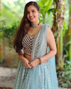 Nanditha Jennifer Instagram - May the festival of lights brighten each and every day of your life. Wish you and your family a very Happy Diwali.🪔🪔🪔
.
.
#diwail #light #festival #crackers #smile #beautiful #lehenga #actress #jenniferr252 
#blessed #instagram #instadaily #likesforlike #happiness #cute