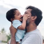 Nanditha Jennifer Instagram - A baby’s smile is an antidote to melt your day’s stress away.😍🧿♥ . Thank you Jesus 🙏🏻 . @kvndop @ghayaan_23 . #dadandson #love #blessed #thankful #cute #smlie #happiness #babyboy #instagram #instagood #thnakyou #jesus #kasicinematographer6 #ghayaan23