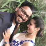 Nanditha Jennifer Instagram – I’m wearing the smile you gave me.😊😊
Love you @kvndop 🖤🤍💙🧿
.
.
.
#blessed #love #cute #smile #happiness #beautiful #hubby #couple #romantic #instagram #actress #jenniferr252 
#kasicinematographer6 #cinema #passion #instagood #instadaily #thankyou #jesus #likesforlike