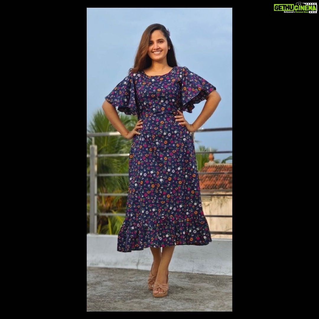 Nanditha Jennifer Instagram - Beautiful casual collection's Ftom @paraiso_comfortwears Thank you so much for sending me these dresses 😊 Wishing u more success to ur business 💐 . . . #causal #wear #beautiful #lovely #comfort #soft #collaboration #actress #jenniferr252 #instagram #instadaily #instagood #feedingkurtis #thankyou #jesus #blessed #smile