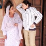 Neeru Bajwa Instagram – Love you @nirmalrishiofficial maam ❤️ meri Inspiration 🙏🏼😘 #kalijotta wooohooooo #4th week…. Thank you for all your love!!!!
@satindersartaaj @vijaycam @wamiqagabbi @thite_santosh @sunnyrajusa @harinderkour5 @jagdeepsinghwarring @munishomjee @itskrajofficial