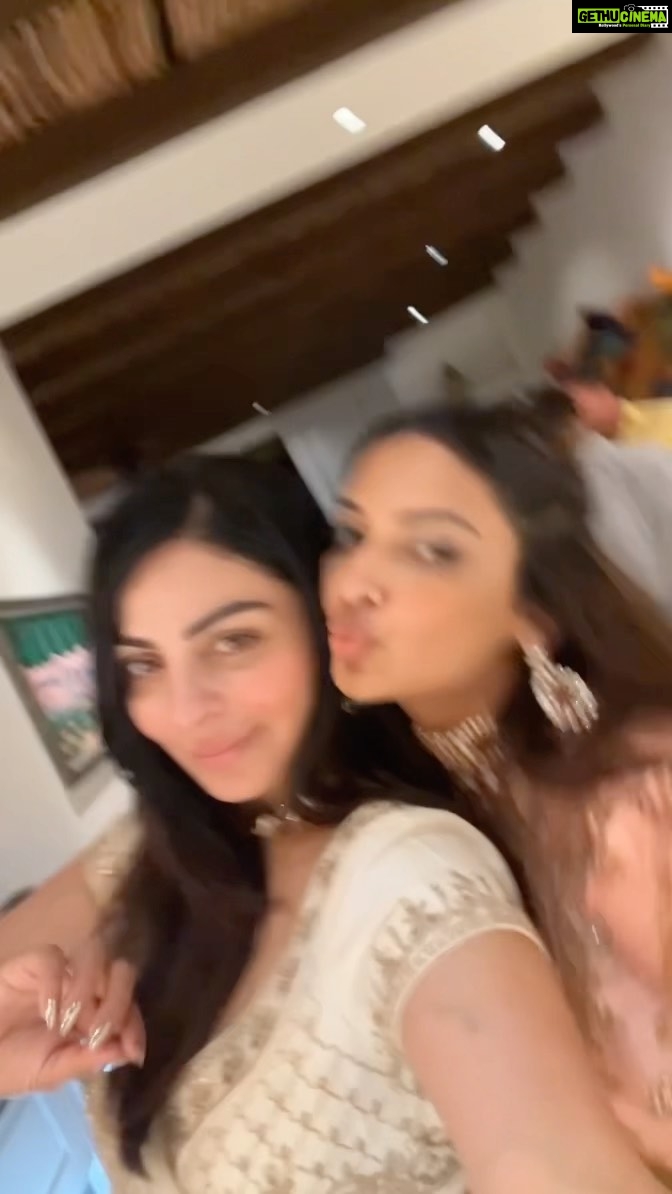 Neeru Bajwa Instagram - I had to use this song! Love it… happy birthday @rubina.bajwa love you baby girl! Forever my baby you will be❤️❤️
