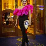 Neeru Bajwa Instagram – 💕
@jashandeolphoto @chrissy_aulakh @romy7669 #fendi #dior