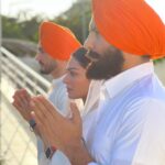 Neeru Bajwa Instagram - Chal Jindiye team #waheguruji te #audiences da 🙏🏼🙏🏼🙏🏼🙏🏼🙏🏼 Sachi jiwe @jagdeepsinghwarring ne keha #eh punjabian di film hai✊ sanu hosla dita ke asi hor mehnat kariye te vadia cinema banayi eh🙌 #overwhelmed with so much love for #chaljindiye @ghuggigurpreet @kulwinderbilla @officialjassbajwa @aditidevsharma @jagdeepsinghwarring @udaypratapofficial @officialrupinder_rupi @thite_santosh @harrykahlon19 @munishomjee