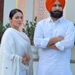 Neeru Bajwa Instagram - EJDK…Chal Jindiye playing successfully in a theatre near you🙏🏼 #arshveer #mehtab @neerubajwa @ghuggigurpreet @kulwinderbilla @officialjassbajwa @aditidevsharma @officialrupinder_rupi @udaypratapofficial @jagdeepsinghwarring @thite_santosh @harrykahlon19 @munishomjee @binnu_sharma @sukhjeetjaito @praveenaawara @itsneerubajwaentertainment #ghaintboysentertainment