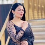 Neeru Bajwa Instagram - ❤️ #niharlainde #kalijotta ❤️ @satindersartaaj @wamiqagabbi @aliwarofficial @theurbanglitter @hairfyvivek