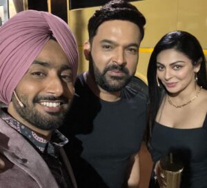 Neeru Bajwa Instagram - #𝗛𝗮𝗽𝗽𝘆𝗟𝗼𝗵𝗿𝗶 It was such an exuberant experience at #𝗧𝗵𝗲𝗞𝗮𝗽𝗶𝗹𝗦𝗵𝗮𝗿𝗺𝗮𝗦𝗵𝗼𝘄 {𝗧𝗵𝗶𝘀 #𝗲𝗽𝗶𝘀𝗼𝗱𝗲 𝘄𝗶𝗹𝗹 𝗯𝗲 𝗯𝗿𝗼𝗮𝗱𝗰𝗮𝘀𝘁𝗶𝗻𝗴 𝗼𝗻 #𝟮𝟭𝘀𝘁𝗝𝗮𝗻.} A hearty gratitude for your love & honour @kapilsharma Stay cheerful😄as always! @archanapuransingh @kikusharda ✨👏🏻#𝐊𝐚𝐥𝐢𝐉𝐨𝐭𝐭𝐚 ਕਲੀ~ਜੋਟਾ #𝐅𝐢𝐥𝐦 Releasing on #𝟑𝐫𝐝𝐅𝐞𝐛. Let’s feel the elation💖 @neerubajwa @wamiqagabbi @vijaycam  @thite_santosh @harinderkour5 @sunnyrajusa @Omjeegroupofficial @beatministerofficial @sameercharegaonkar @iam_razowaal @sarlarani1990 @princekanwaljitsingh @nikita_groverr @officialrupinder_rupi @jagdeepsinghwarring @harfcheema  @prabhgrewalofficial @realankurverma @iam.rajinder_singh @praveenaawara @designer.nitasha @munishomjee @arvindchoreographer @sukhwinderraj_  @thaparrness @irjrajan @gurpreetkaur.bhangu.5 @swairajsandhu @balwinderbullet @cjsinghmusic @irajdhaliwal @suvindervicky @actordeepakniaz  @lalit435 @ankitadhar_07 @rajatsehgaldirector @i.amtushar @nitin_rangmeet @kanwerpal_kamboj @itskrajofficial @karanmakeovers #Ppcchakravarty @amitsharma124 @dilnoorkaur.official11 @timesmusichub @vhentertainmentofficial @uifilmind @itsneerubajwaentertainment #KaliJotta #satindersartaaj 🎼

See you tomorrow 𝟭𝟰𝘁𝗵𝗝𝗮𝗻. at SanmukhNanda Auditorium #𝐌𝐔𝐌𝐁𝐀𝐈 #LohriSpecial #SartaajLive🎼 Tickets🎫Available at www.satindersartaaj.com @mediapanache @php_indouk @randhirroy @bigfmindia @bookmyshowin #bombay
