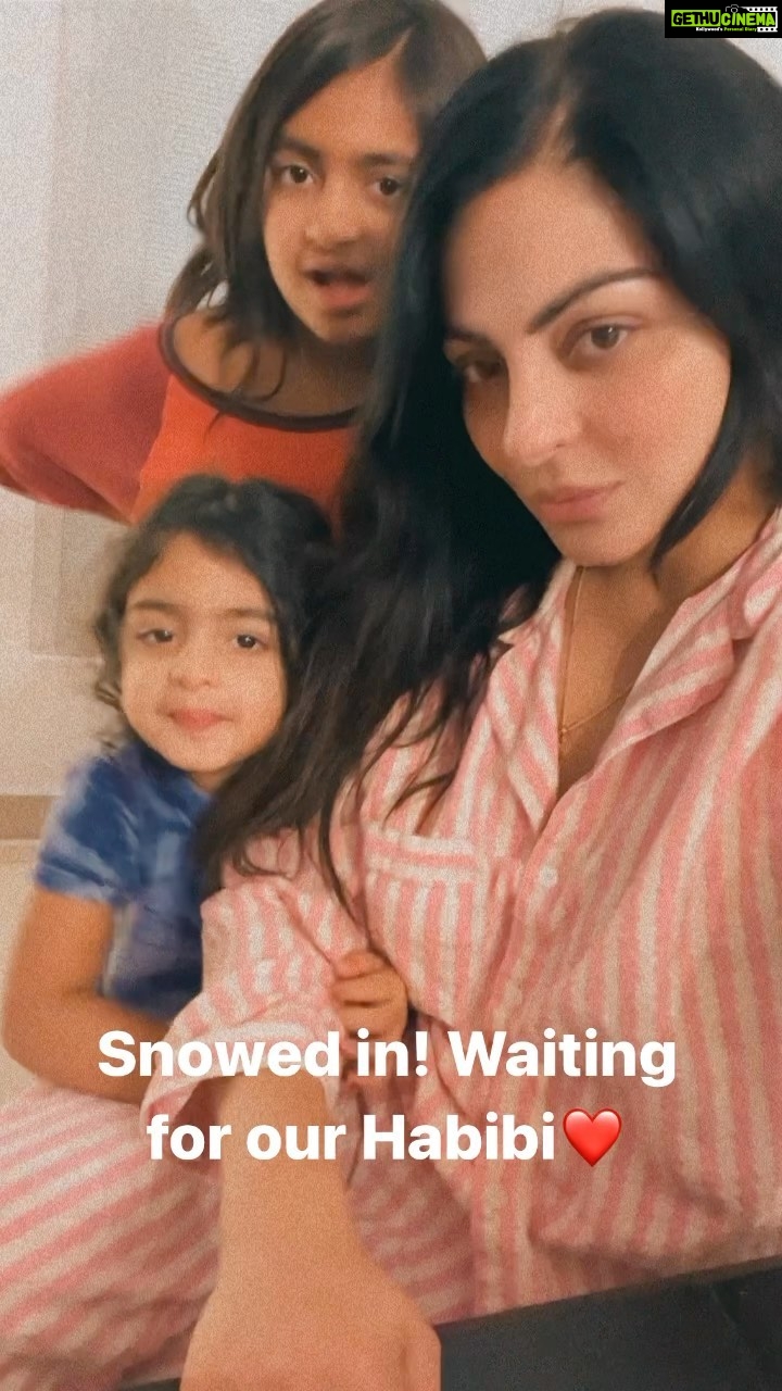 Neeru Bajwa Instagram - Waiting for Dad! #flights canceled #snowedin #habibi #comeback ❤️❤️ @vanmysteryman05 almost home been 30 hours!