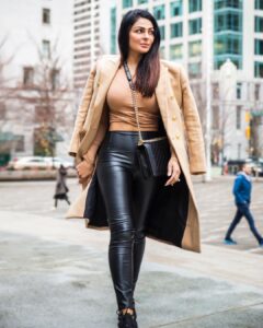 Neeru Bajwa Instagram - Being a tourist in my own city… keep exploring yourself❤️ 

#louisvuitton #balmain #chanel 
#bwear #vancouver 

📸 @jashandeolphoto 
#Mua #stylist #yourstruly ❤️