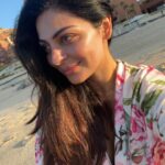 Neeru Bajwa Instagram - #sunkissed ☀️ to love and be loved is to feel the sun from both sides❤️ #davidviscott